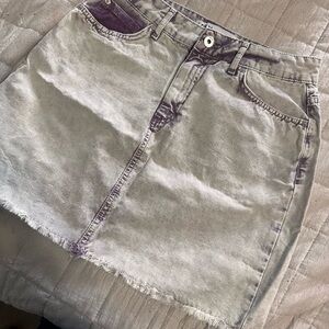 Gray Denim Skirt with Frayed Hem